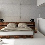 Mobili in pallet in un monolocale