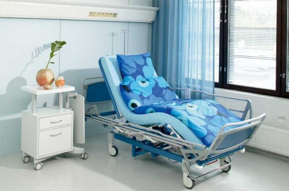 letto medico multifunzionale per paziente allettato