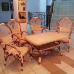 set di mobili in vimini