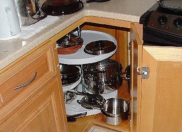 Mobile angolare inferiore per la cucina