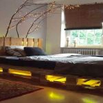 Luci natalizie per decorare la camera da letto