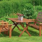Bellissimi mobili da giardino in legno