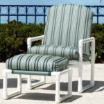 Lussuosa sedia realizzata con tubi in PVC