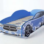Letto per auto blu con struttura per materasso