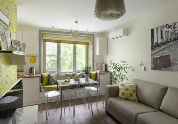 Soggiorno moderno combinato con cucina