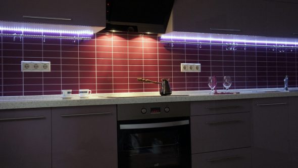 Illuminazione a LED per mobili da cucina