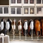 asciugatrice per scarpe nel corridoio