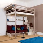 Letto a soppalco grande e alto