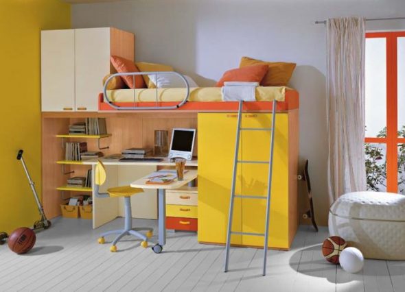 Letto a soppalco per bambini con scala estensibile