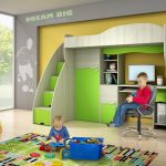 Letto per bambini con zona lavoro