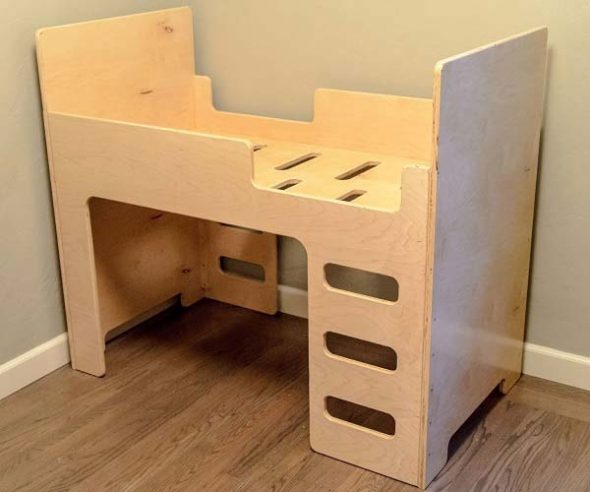 Mobili per bambini in compensato