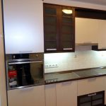 Forno in un mobile alto