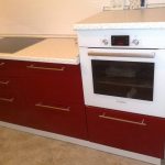 Forno su un mobile alto