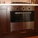 Forno sotto il piano cottura di serie