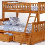 Letto a castello per adulti e per un bambino
