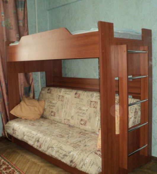 Letto a castello con divano