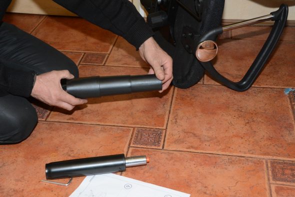 Copertura e pistone a gas