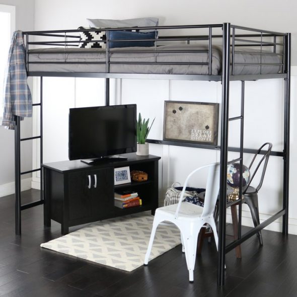 Letto con scala verticale