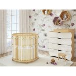 Letto rotondo sicuro nella cameretta dei bambini