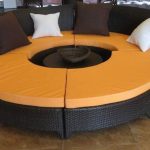Divano rotondo in rattan per il relax