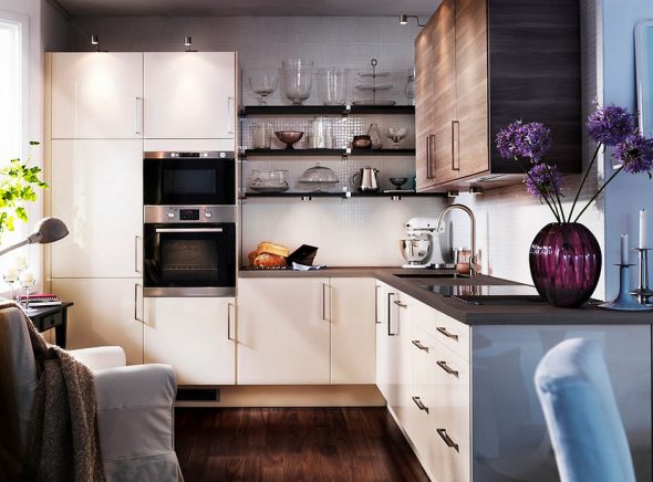 Cucina con elettrodomestici da incasso