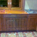 Parete della cucina in legno