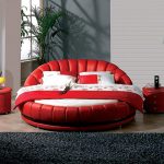 Letto rotondo insolito all'interno