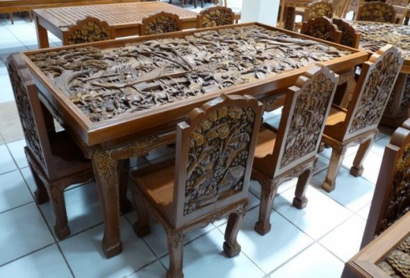tavolo da pranzo in legno