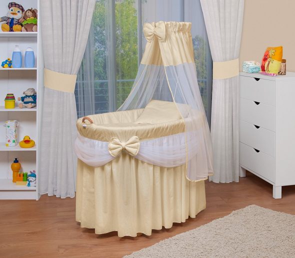 Letto ovale con decoro beige