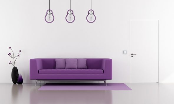 Semplice divano viola