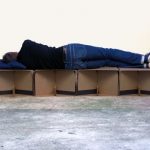 Letto pieghevole in cartone