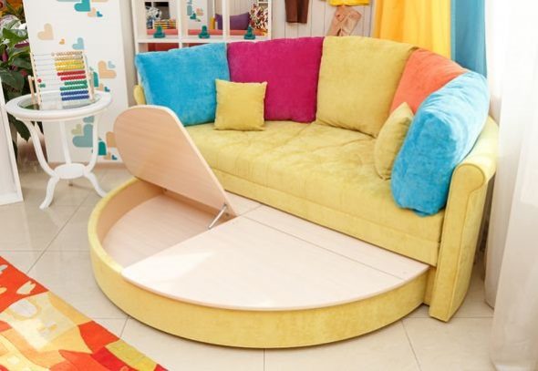 Divano letto pieghevole rotondo giallo con contenitore