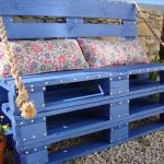 Divano da giardino con cuscini
