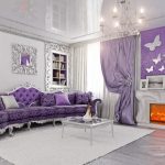 Splendido soggiorno viola con decorazioni meravigliose