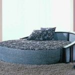 Divano letto blu per un soggiorno elegante