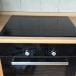 Installazione e collegamento di un piano cottura e forno elettrici
