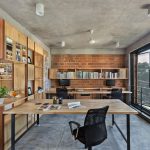 Pareti divisorie in legno in stile loft