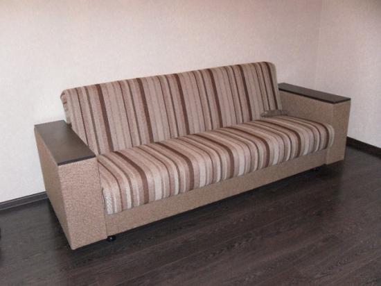 Divano dopo il rivestimento