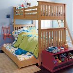 Letto a castello con spazio estraibile extra