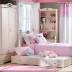 Letto con elemento estraibile per ragazze