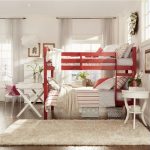 Il letto Tom è realizzato in pino ecologico