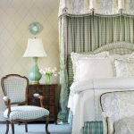 Letto a scacchi con baldacchino