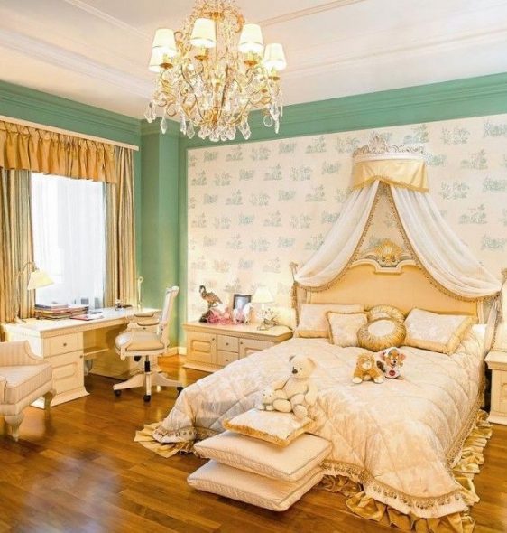 Testiera morbida per la cameretta della principessa