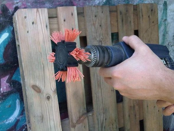 Puliamo e levighiamo il pallet