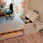 Postazione di lavoro su podio con letto estraibile