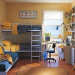 Distribuzione dei posti letto: un letto a castello e un divano