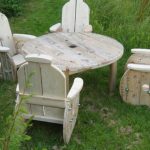 Mobili da giardino realizzati con un avvolgicavo elettrico