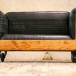 Divano vintage da una vecchia cassapanca con le tue mani