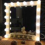Specchio con decoro