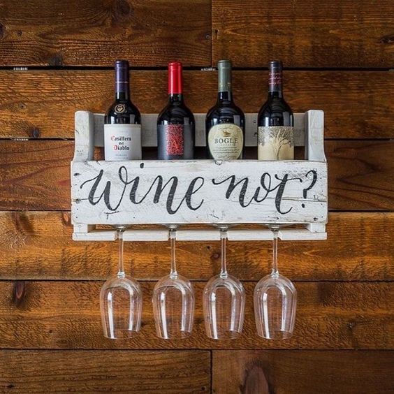 Horizontalno stojalo za vino